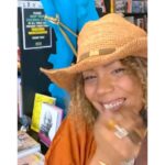 Rachel True Instagram – 🦋 Went by @booksoup my local LA indie bookstore 💜 to sign some mo copies o’ my 📚& say hi to my new boyfriend David💝 who looks a little blue today🦋💗🦋 🍆 🦋💗
My book from @hmhbooks is avail wherever books are sold but if ya wanna support small businesses & get a signed copy this is the spot & they ship errywhere order online or by ☎️
💜 personally I think it makes a fab gift 💝 & the 22 memoir essays are there to answer your dm’s & expand card meanings
⭐️
#racheltrue #artist #actor #author #tarot #memior #trueheartintuitivetarot