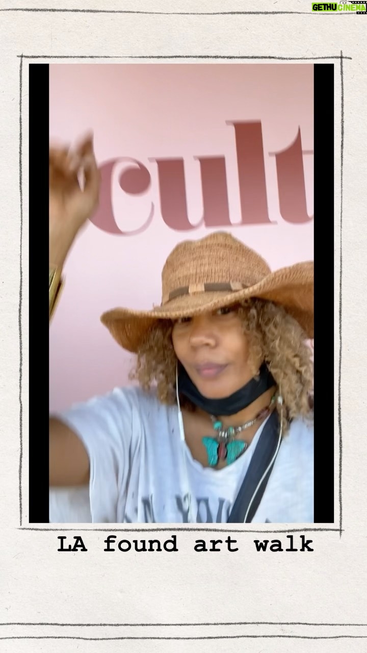 Rachel True Instagram - Put this up in my stories then thought.. maybe some found art on the main feed was were itβs at π πΌ A Changeling walk for these changing times π¦
#rachelTrue #artislife