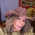 Rachel True Instagram – A Friday day night IG live 
It’s like a podcast but not really 
Wherein I swear less maybe
¯\(°_O)/¯ 
 & I back up why I dislike the bullying tactics of a certain ‘conservative black pundit’
Who thinks therapy & crying make you weak 🙄
#racheltrue