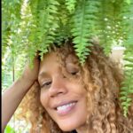 Rachel True Instagram - Nobody told me you need to be scuba & snuba certified to swim through the southern humidity, but it sure nuff is pretty filming here in #Georgia 🥳🤩 💜 #racheltrue #southernliving