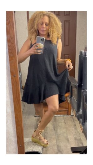 Rachel True Instagram - Slowly getting the sea legs back together
🥳1st pair of non orthopedic shoes in yrs 🥳
Kind of amazing to use my foot properly again, even if it’s still a bit wibbly wobbly 🫠
 2 thumbs up to my surgery doc 🤩
🌞
being able to exercise / walk around NYC / do faux ballet 🩰 again has been amazing… 
& that’s a sentence I never thought I’d type
 ¯\(°_o)/¯ pretty grateful 🌞
#racheltrue