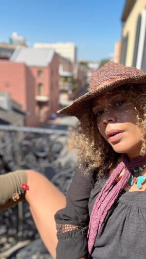 Rachel True Instagram - 🖤What a magic city to be in🖤
Bourbon is full on Vegas & it’s not even high season… scored a balcony above the fray, currently sending thoughts & prayers to all the newly damaged livers.. & lovers below 😂
Leave your suggestions for mischief in the comments 🖤🤩
Oh- I saw a tall whip thin reed of a man
& as he passed by I thought vampire 
& when I turned back, he’d vanished 🧛🏾‍♀️
 #racheltrue #neworleans #nola