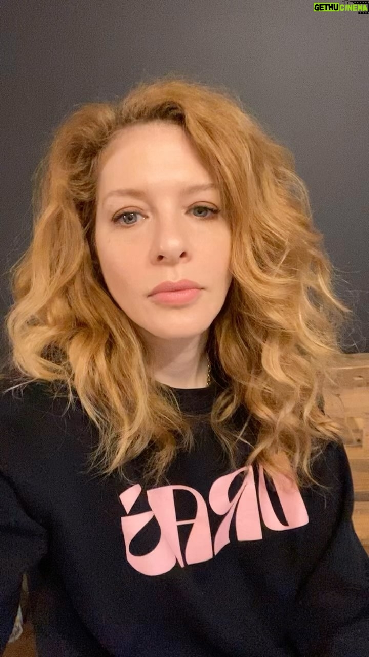 Rachelle Lefevre Instagram - Got a few requests to add this story to reels for easy sharing so here you go! Thanks for supporting your local mom PSA 😝