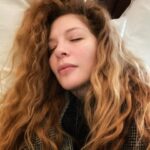Rachelle Lefevre Instagram - I was so excited for our girl’s staycation, I collapsed on the bed with my coat still on 😂 Thank you @tamtamgran for coming all the way to Nashville and being the best friend a gal could have, and thank you @1hotel.nashville for creating the best staycation I’ve had in a long time 🥰 (Photo note: I was so excited I forgot to ask snap a pic of our room so the last two are from the hotel’s website).