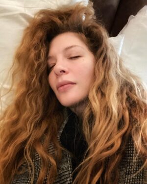 Rachelle Lefevre Instagram - I was so excited for our girl’s staycation, I collapsed on the bed with my coat still on 😂 Thank you @tamtamgran for coming all the way to Nashville and being the best friend a gal could have, and thank you @1hotel.nashville for creating the best staycation I’ve had in a long time 🥰 
(Photo note: I was so excited I forgot to ask snap a pic of our room so the last two are from the hotel’s website).