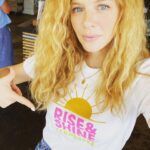 Rachelle Lefevre Instagram - Grab a tee or sweatshirt & join us in sharing the idea that EVERY TENNESSEAN deserves a life of SAFETY, FREEDOM, DIGNITY & JOY ☀️ Link in Bio