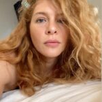 Rachelle Lefevre Instagram – Pretty sure I was about 36 when this happened to me but can’t say for sure. What I do know is that it shows no signs of easing up and I think it’s here to stay 😂