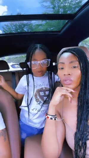 Racquel Palmer Instagram - 💙🙏🏾