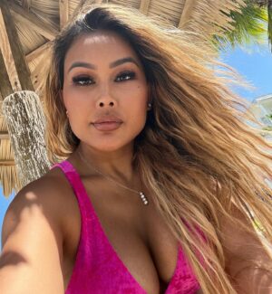 Rada Cheang Instagram - I am human….not perfect, still learning everyday. I am passionate for those whom I love and care about. I am a soft simple Gemini ♊️ …. IDGAF about much but whatever makes my spirit high. Thank you God for another year and thank you to all my IG friends near and far for your birthday love and wishes. ❤️