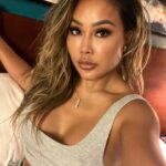 Rada Cheang Instagram - What does your personal belongings, beauty, significant other, money, status all have in common? You can’t take it with you once you leave this earth…..all you leave behind is your character and memories. Spread love …. but just don’t be weird doing it ❤️💋