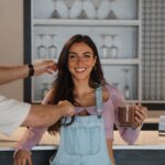 Rafaëlle Roy Instagram – CONCOURS / GIVEAWAY 💫

Perso, je suis en amour avec le feeling que me procure ma chevelure de princesse (pas moi qui l’dit, c’est mes enfants 😌👑) alors pourquoi ne pas vous donner la chance de vous sentir comme moi en ce (presque!!!) début de printemps? 😏🌸

En collaboration avec @cdextensions et @cdextensions.professionnel, voici le plan:

Vous pourriez gagner jusqu’à 2000$ pour un ultime makeover avec CD Extensions: extensions capillaires, couleur, soins capillaires et routine capillaire personnalisée pour vos besoins 🎉

Comment participer?

	•	Suis @rafaelleroy, @cdextensions et @cdextensions.professionnel
	•	Aime cette publication
	•	Mentionne dans les commentaires des ami.es qui aimeraient remporter ce prix
	•	Partage ce post en story pour obtenir une chance supplémentaire de gagner!

Le concours se termine le 30 mars 2024 à 23:59 (HE).

Bonne chaaaaaance ❤️