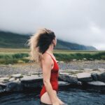 Ragga Ragnars Instagram - Grounding ♥️ #iceland #grounding #hotsprings