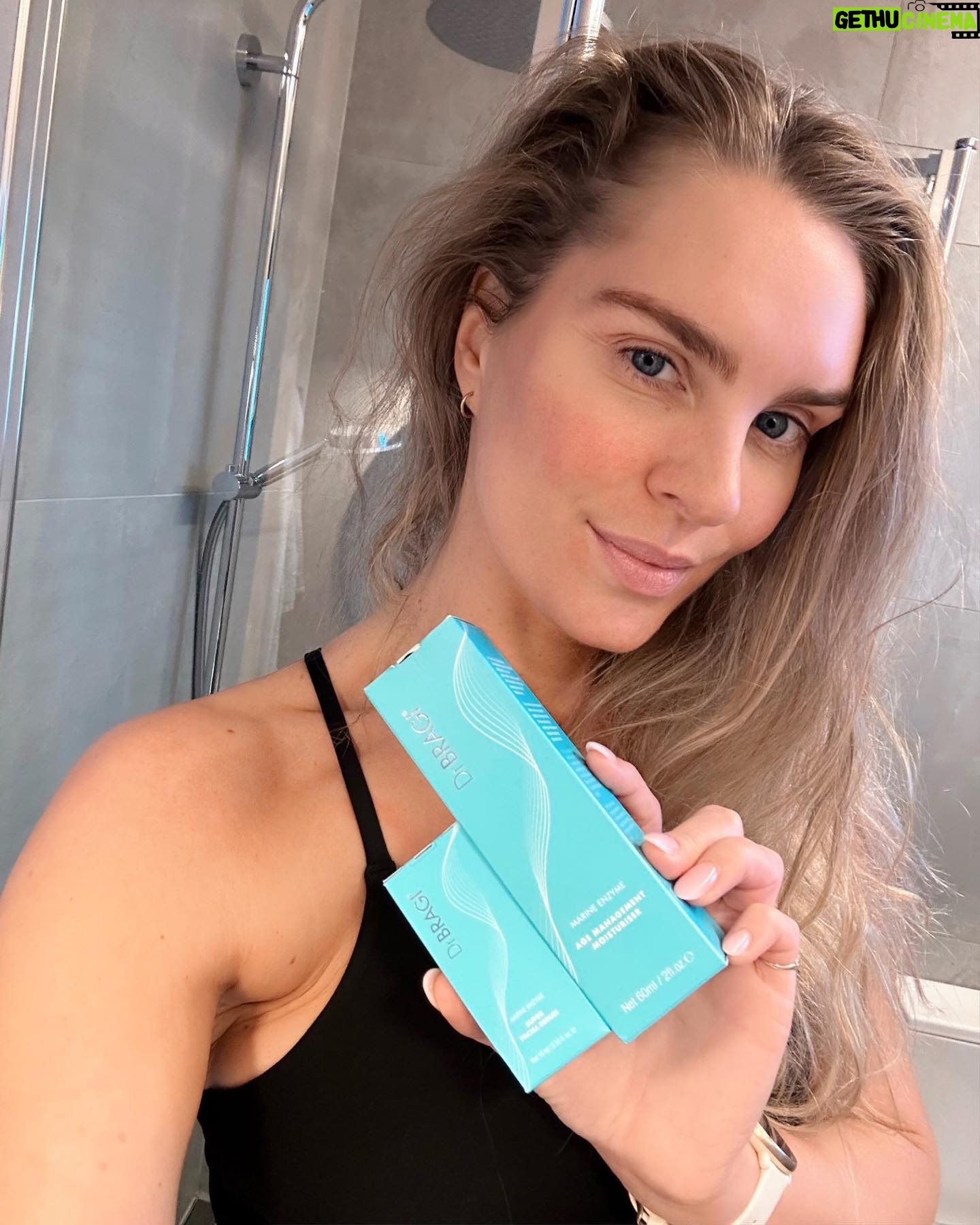 Ragga Ragnars Instagram - Treating my skin with @drbragi in my cabin š¤ DrBragi is a perfect stocking stuffer or as a holiday gift for anyone who wants clean, Icelandic skincare that does wonders for your skin. #icelandic #skincare #collaboration #ad #iceland #drbragi