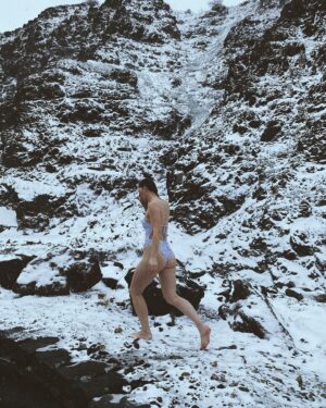 Ragga Ragnars Instagram - Me? Crazy? Absolutely! ❄️ But also, there is a hot spring right there… so not that crazy! @husafellcanyonbaths #hotspring #iceland #coldplunge #coldexposure