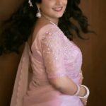 Raksha Raj Instagram - 🌸⋆.˚🦋༘⋆ . 📸 : @arjundev_photography 🥻 : @lizcreationsboutique 💄 : @zairmakeoverstudio ✨: @orchidfashionstores . . #reels #reelsinstagram #saree #sareelove #explore #trending