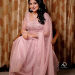 Raksha Raj Instagram - 🩷🌸 . Designer : @lizcreationsboutique MUH : @zairmakeoverstudio Photography : @arjundev_photography Jewels : @orchidfashionstores . . #inauguration #thiruvilwamala #picoftheday