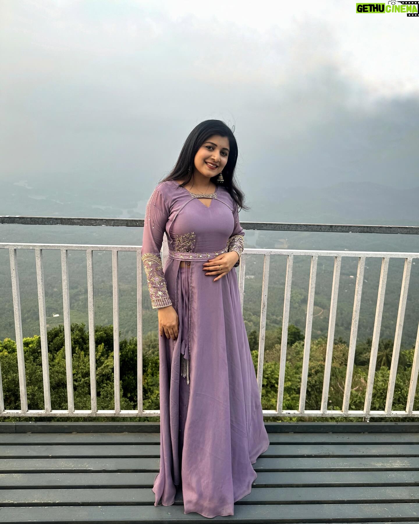 Raksha Raj - 30.8K Likes - Didn’t find my lavender, so I became one.🪻
.
👗 : @fiorello____