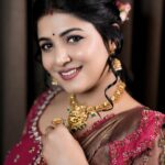 Raksha Raj Instagram - ❤️ 📸 : @paper_plane_wedding 👗 : @evanshi_designs 💄: @zairmakeoverstudio ✨ : @planetjewel . . . #instagood #instadaily #photoshoot #red #ootd #traditional #kerala #picoftheday