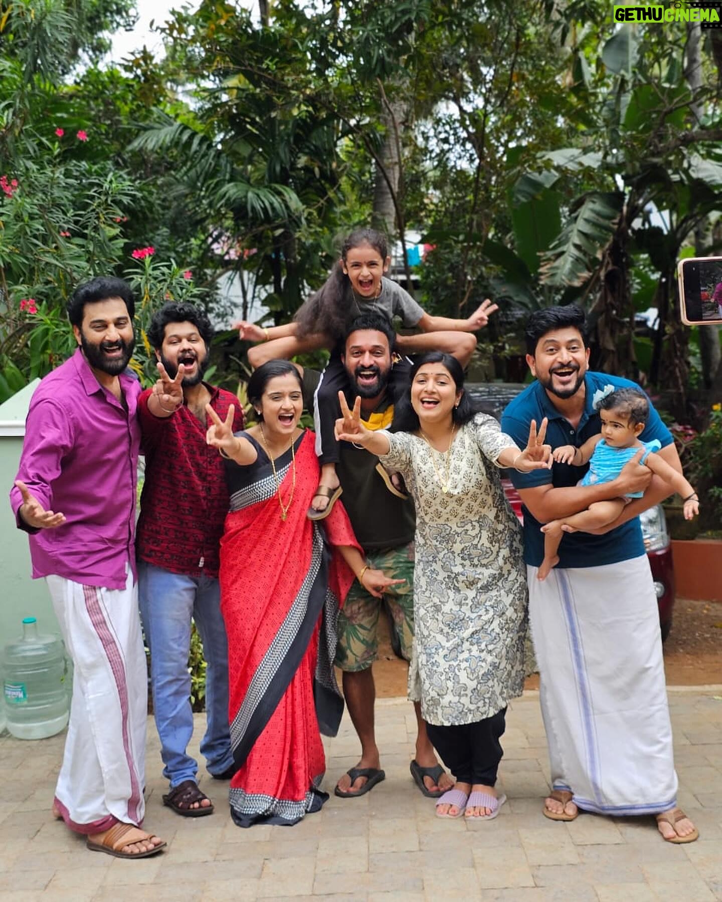 Raksha Raj - 141.2K Likes - ♥️🥰
#familysince2020 #santhwanam #asianet #friendship #2024