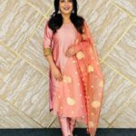 Raksha Raj Instagram - ❤️✨ 👗 : @thanzscouture 💄 : @ziaora_makeover_studio ✨ : @planetjewel . . . #instagood #instadaily #photoshoot #ootd #banarasi #picoftheday