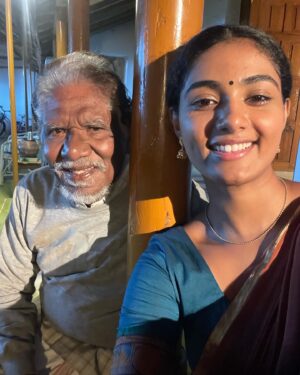 Rakshana Induchoodan Instagram - Bts of #marghazithingal 😍
Bharathiraja sir 🙏🏽&
Few People I got to work with ❤️