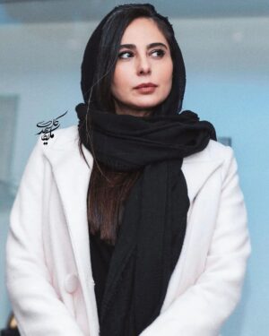 Rana Azadivar Instagram - Photo by : @melikakalhori