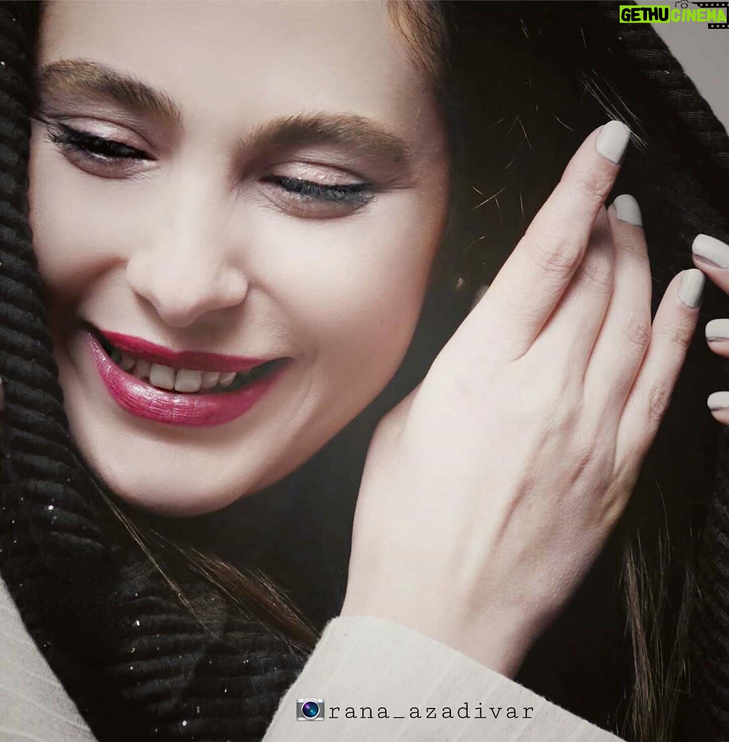 Rana Azadivar Instagram - #رعنا_آزادی_ور #rana_azadivar