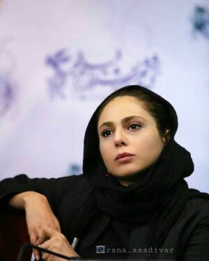 Rana Azadivar Instagram - #رعنا_آزادی_ور #rana_azadivar