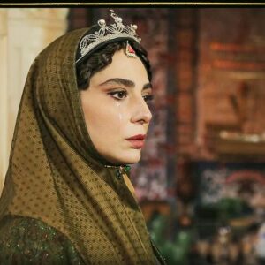 Rana Azadivar Instagram - #سریال_جیران 
.

.

.

.
#رعنا_آزادی_ور #سینما #فیلیمو