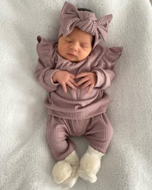 Randa Markos Instagram - A little update on my little one. So obsessed!! Can’t believe she’s all mine ♥️🤗🤗🤗