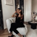 Rania Saiidii Instagram - 🚀 Retour aux affaires! J'avais besoin de me concentrer sur tout ce qui était en cours, mais je suis de retour avec un nouveau projet sur lequel j'ai travaillé dur! 😅 J'ai même failli oublier comment poster ici, haha! 😂 Mais sérieusement, je suis ravi de partager mes nouvelles aventures avec vous. Je suis toujours à l’écoute pour vous et j'adore cette communauté, alors dites-moi, de quoi avez-vous besoin aujourd'hui? 💬🤝 #nouveaudepart #retourauxsources #réseauauthentique