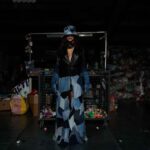Rania Saiidii Instagram - Voici une expérience de shooting qui me tient particulièrement à cœur ! C'était bien plus qu'un simple travail, c'était une expérience humaine enrichissante où le rire, le soutien et la confiance étaient au rendez-vous. Chacun a mis du cœur à l'ouvrage et était à sa place ce jour-là. Je tiens également à féliciter ma sœur, @rawellsaiidii , pour avoir géré toute la partie artistique. Elle a minutieusement pensé à chaque détail des looks que vous avez pu voir. Rawel est passionnée de mode depuis son plus jeune âge et son rêve est de devenir styliste. Je la soutiens pleinement dans cette voie car elle possède une connaissance approfondie des matières, motifs et couleurs, qu'elle partage au quotidien dans ses réseaux et créations. Je suis reconnaissant envers @ninascaly et @tissecosolidaire pour avoir rendu cela possible. Sans eux, cette opportunité n'aurait pas existé. Je leur souhaite tout le soutien et la force nécessaires pour poursuivre ce genre de projets et d'accomplissement. Bravo à tous !