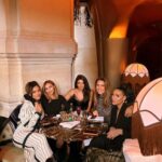 Rania Saiidii Instagram - Ont s’en prépare un autre.. 🛫 👭🏻👭 À votre avis, quelle sera la destination cette année ? #travel #justwithus #freinds 🤎