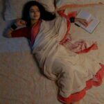 Ranjitha Menon Instagram - Love is in the air.. ❤️ #love #feel #oldsongs #classic #trending #viral #poetic #yehraateinyehmausam #desigirl #indulge #nostalgic #lostinlove Dop @bigil.benoy Edits @tejas_media_international