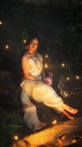 Ranjitha Menon Instagram - Seek her in innocence. Welcome her to thee..She will bless you abundantly and She will be yours.... Jai Maha Tripura Sundari..🪷 🔯Happy Navrathri🔯 In frame : @ranjitha.menon & @_vy_dhehi_ Conceived by : @ranjitha.menon & @bigil.benoy Dop : @bigil.benoy Edits : @virtu_osoproductions Soundmix : @elwinjames Music : @arjunanandsivasankaran & @elwinjameswilmot Sung by : @arjunanandsivasankaran VFX & DI : @dp_shivu @virtu_osoproductions Makeup : @makeup_by_sabana_ Costume : @iyna_the_boutique Jewellery : @_vydehi_rental_jewellery_ Unit : @tejas_media_international #navratri #navratrispecial #garba #india #durgapuja #vijayadashami #dashamahavidya #jaimatadi #blessings #divine #devi #maadurga #bigilbenoy #classic #traditional #keerthanam #karnaticmusic #dussehra #happynavratri #raga #nagagandhari