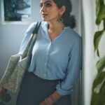 Ranjitha Menon Instagram - Thanks for the impromptu clicks, now back to the scripts, @arunchandu! ☺️🤗 #casualstyle #unplanned #unexpected #workinprogress #bluehue