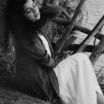 Ranjitha Menon Instagram - Perceiving things in monochrome offers a distinct viewpoint; doesn’t simplicity often enhance art? Life, as a canvas, reveals subtle nuances. Demeanor, individuality, and the warmth emitted—all contribute to the form. Whether it’s a contagious smile, enthusiasm for life, or savoring a cup of coffee, each detail enriches the narrative. Even expressions hold a distinctive essence, and emotions? They compose the unconventional soundtrack to navigate this journey. It’s all part of an evolving tale. So, are we in the light, the shadows, or somewhere in between this beautiful mess? 📷 @arunchandu #monochromatic #emotions #unconventional #random #pensive #mood