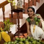 Ranjitha Menon Instagram - വിഷുക്കാലം! എല്ലാവർക്കും സമൃദ്ധിയും സന്തോഷവും നേരുന്നു! 💛 ഫോട്ടോ കടപ്പാട്: അമ്മയോട് As we celebrate this festival of abundance, let us pause and express our heartfelt gratitude to Mother Earth in providing for us! #vishu #abundance #festival #feast #happiness #homely #rawpics #joyful #moments #tradition #organicgardening #fruits #mangoes #jackfruit #from #backyard #mobilephotography #realmoments #photooftheday
