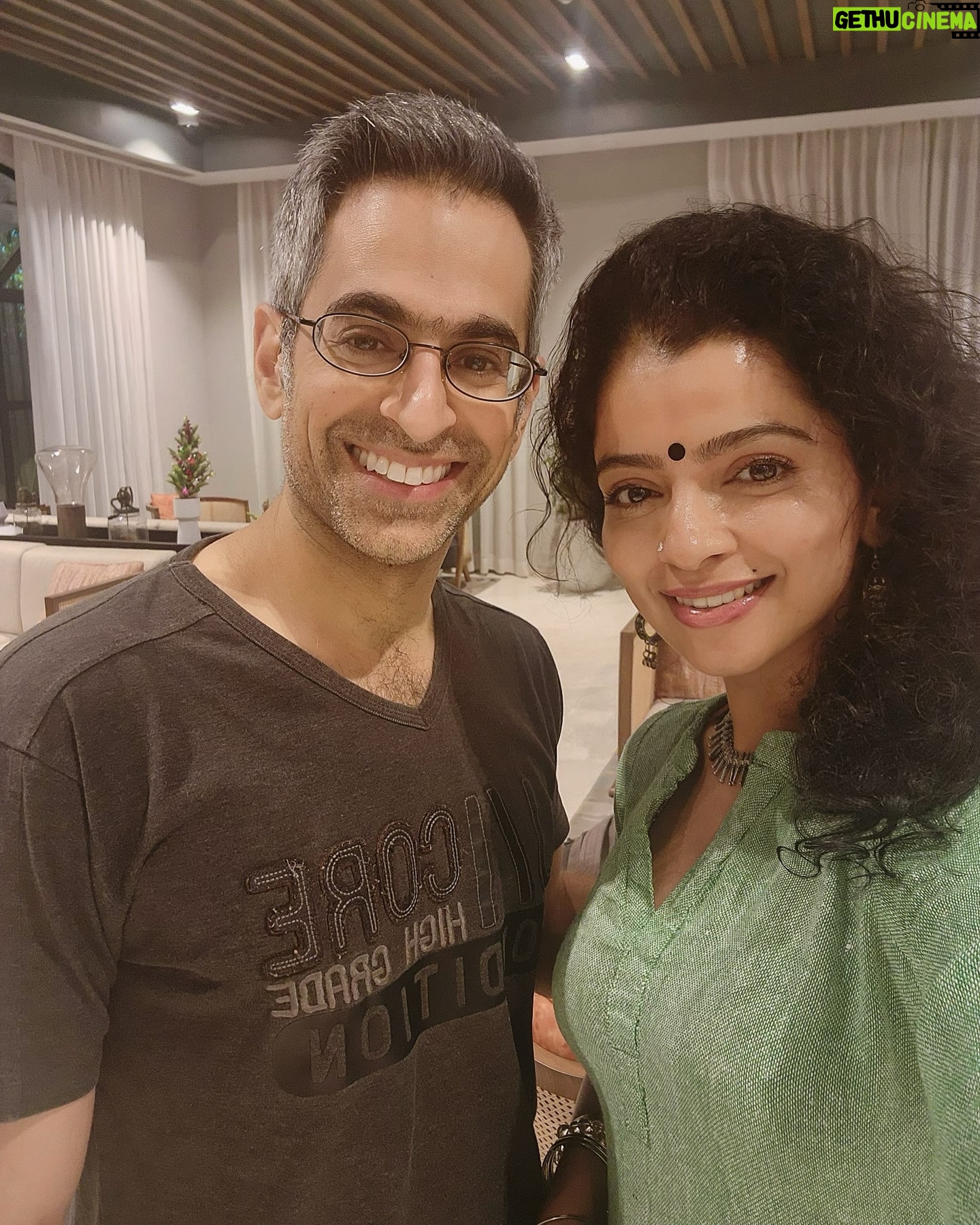 Ranjitha Menon Instagram - The best ever story teller with utmost dedication and perfection..! And a true Gandhian and a great philanthropist! Above all, a wonderful soul…. Thank you so much Richie for finding your Achala in me! Forever grateful for Poacher!!🙏 @richie.mehta #poacher #amazonprime #international #webseries #trendingnow #director #mastermind #cherishing #greatmoments