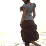 Ranjitha Menon Instagram - Happiness can be found in the littlest of things… 💖 DOP @shanto_photography_ Edits @sruthy95 , @virtu_osoproductions #classic #old #malayalam #melody #nostalgic #beach #karivala #silver #anklets #sand #waves #joy #kerala #girl #sassy #innocence #instagram