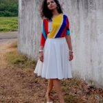 Ranjitha Menon Instagram - Whether it is a sprawling landscape or a quiet country lane or even a boring street, every road has a story to tell! And it doesn’t matter if you are travelling to far-flung destinations or simply exploring your own backyard (which exactly is in my case😜) take a moment to pause and appreciate the beauty that surrounds you! #backyard #mobilephotography #random #streetphotography #freestyle