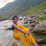 Ranjitha Menon Instagram - Oh dear Himalayas…why are you so enticing? Can I just kiss your peak or can I just let your silence speak ..! #trekking #snowymountains #greathimalayas #natureatitsbest #tempting #alluring #addictive Shot by @wanderingbootsadventures Edited by @virtu_osoproductions Special thanks to @philipananya