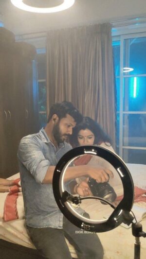 Ranjitha Menon Instagram - ⚡Behind the scenes 😍

Thanks @photogscorpion
#bts #cinematography #dop #behindthescene #behindthescenes #bigilbenoy #ranjithamenon