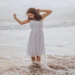 Ranjitha Menon Instagram - Sandy toes! Sun kissed soul ..! #sand #sun #beach #dusk #peace @shanto_photography_