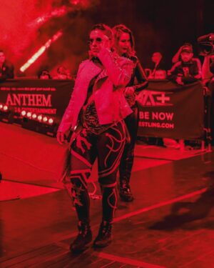 Raquel Lourenço Instagram - Whips, chains, and broken hearts 🥀⛓️♥️ tune into @tnawrestling SACRIFICE tonight to watch your favs reign supreme 💋