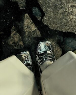 Raquel Prates Instagram - Happy Family B DAY ♥️
All full of love. 
Total look @benetton 
Smoking, shirt and socks (all ivory), silver mocassins, and pale yellow faux fur. 
Jewels @terzihan by @raquelpratesblog 
#raquelprates #bday #benetton #happygirl #happygirlinlovecelebrating
