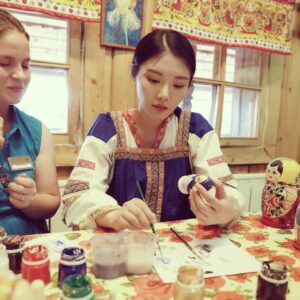 Raquel Xu Instagram - Learning how to make a Russian doll from a lovely teacher!