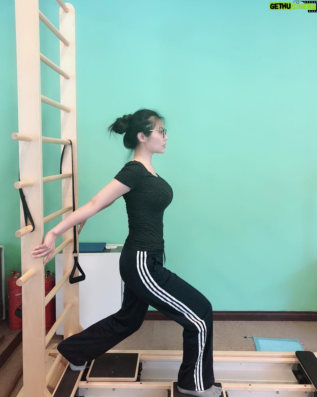 Raquel Xu - 885 Likes -