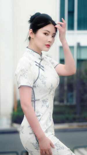 Raquel Xu Instagram - 苏州旗袍#徐冬冬