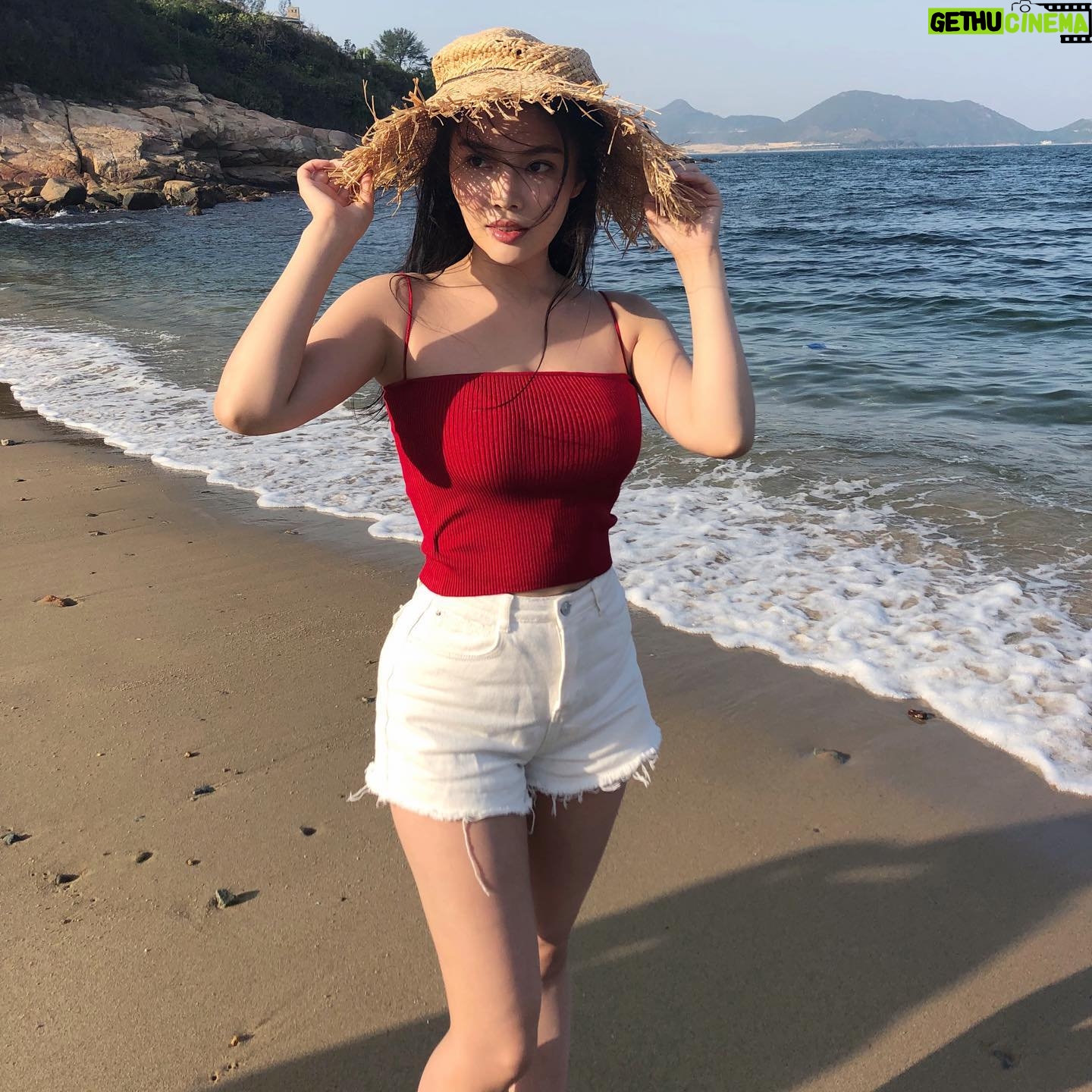 Raquel Xu - 753 Likes -